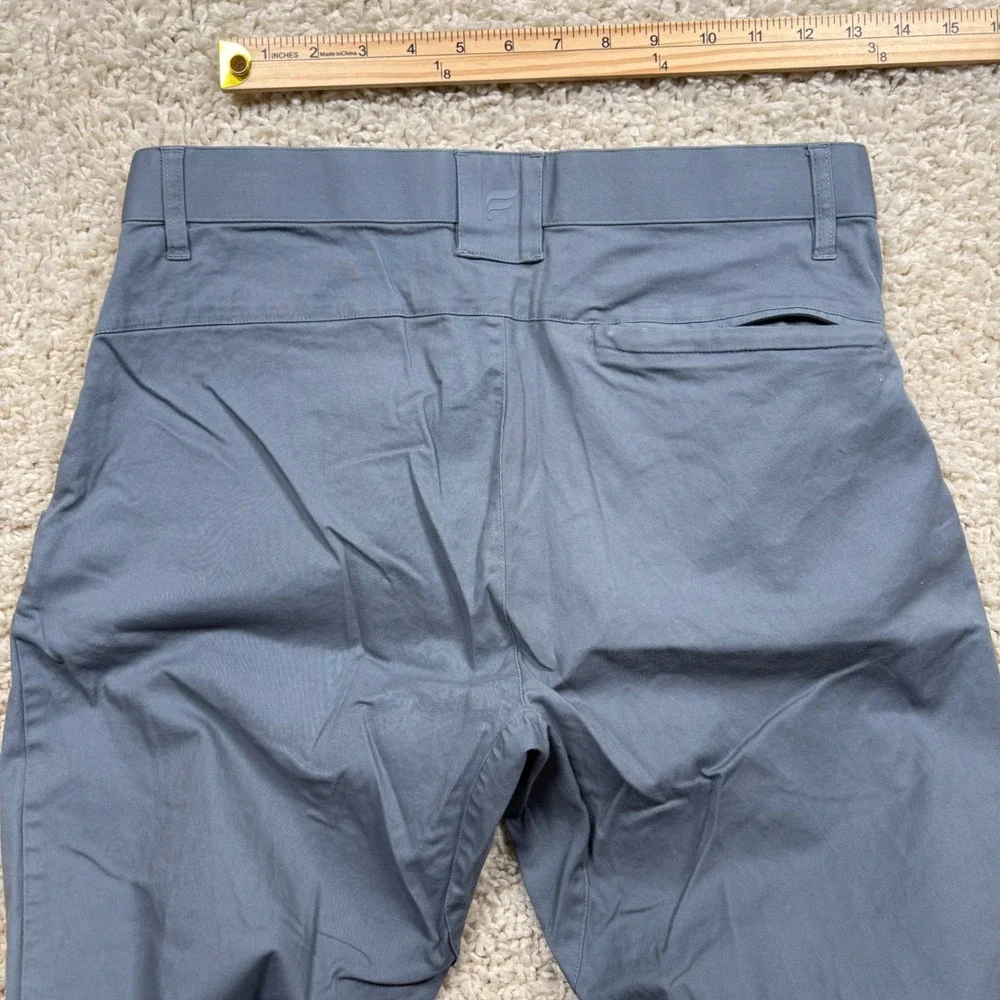 Fabletics Mens Performance Chino Pants Gray Flat Front‎ Stretch Casual Size 32